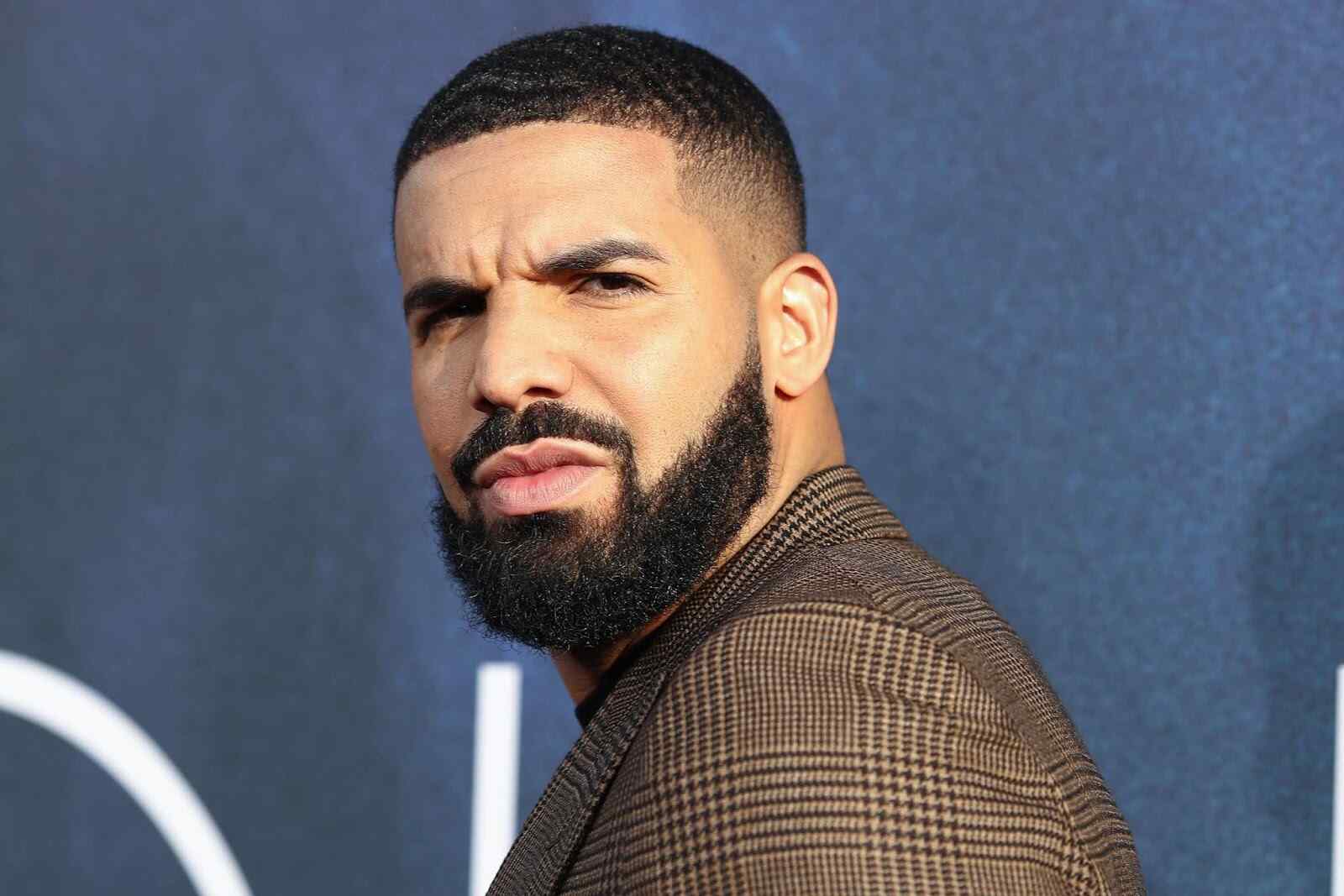Drake ajitoa tuzo za Grammy 2022
