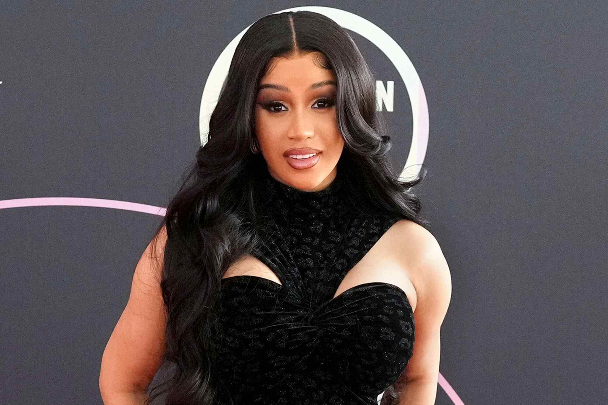 Cardi b ashinda bilioni 2.8 kesi dhidi ya Tasha k