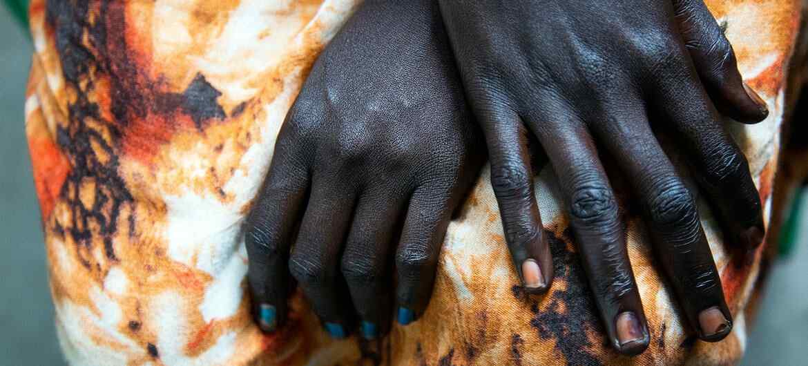 Busu lamponza mwanamke nchini Sudan