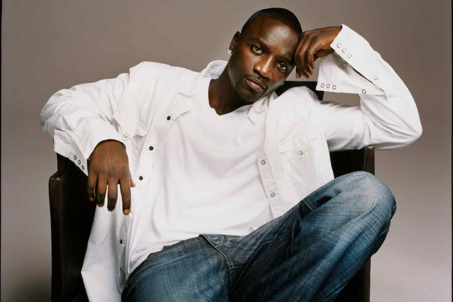 Akon: Kama unamawazo ya kumiliki ndege binafsi yafute haraka