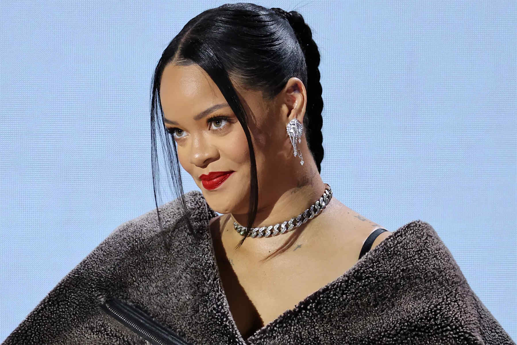 Rihanna bado hana mpango wa kufanya ziara