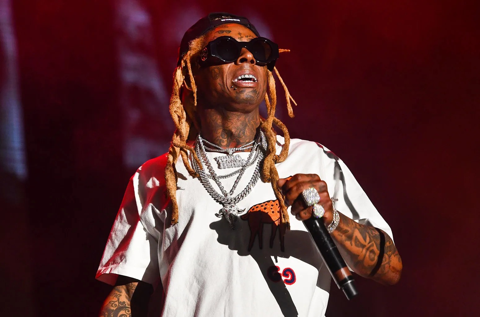 Lil Wayne awekwa kikaangoni na aliyekuwa mlinzi wake