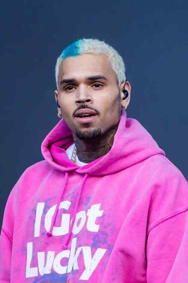 Misso Misondo na wazee wa Makoti wamfikia Chris Brown