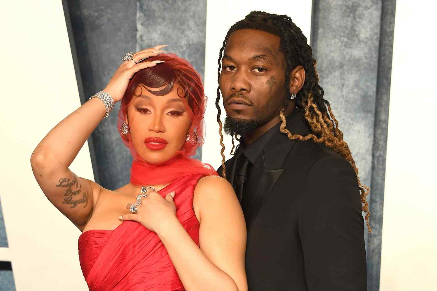 Offset amshauri Cardi B kutoa album