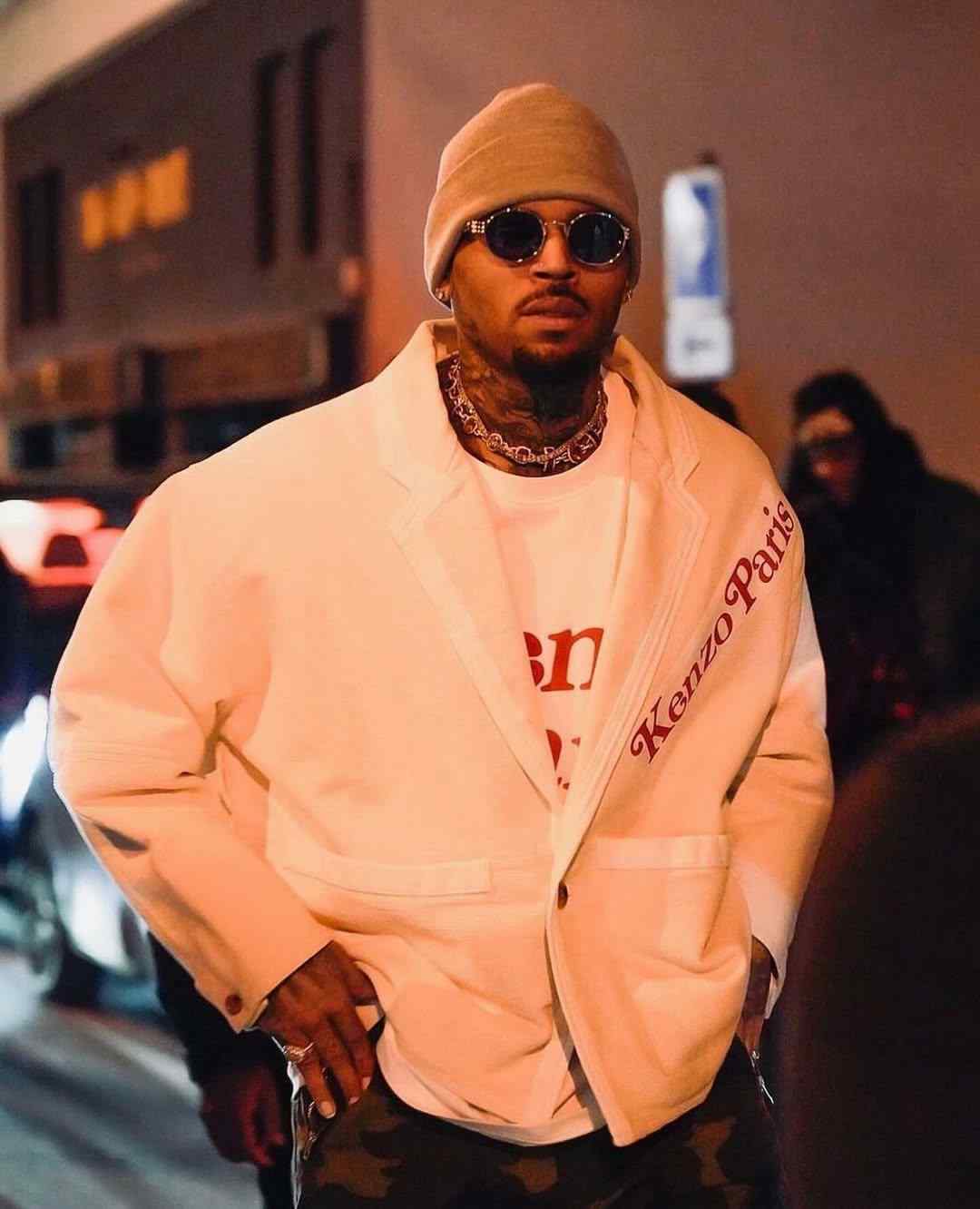 Chris Brown aandika historia Afrika Kusini