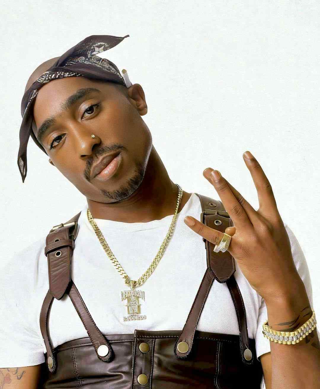 2pac Kafa Kweli au Alifoji kifo