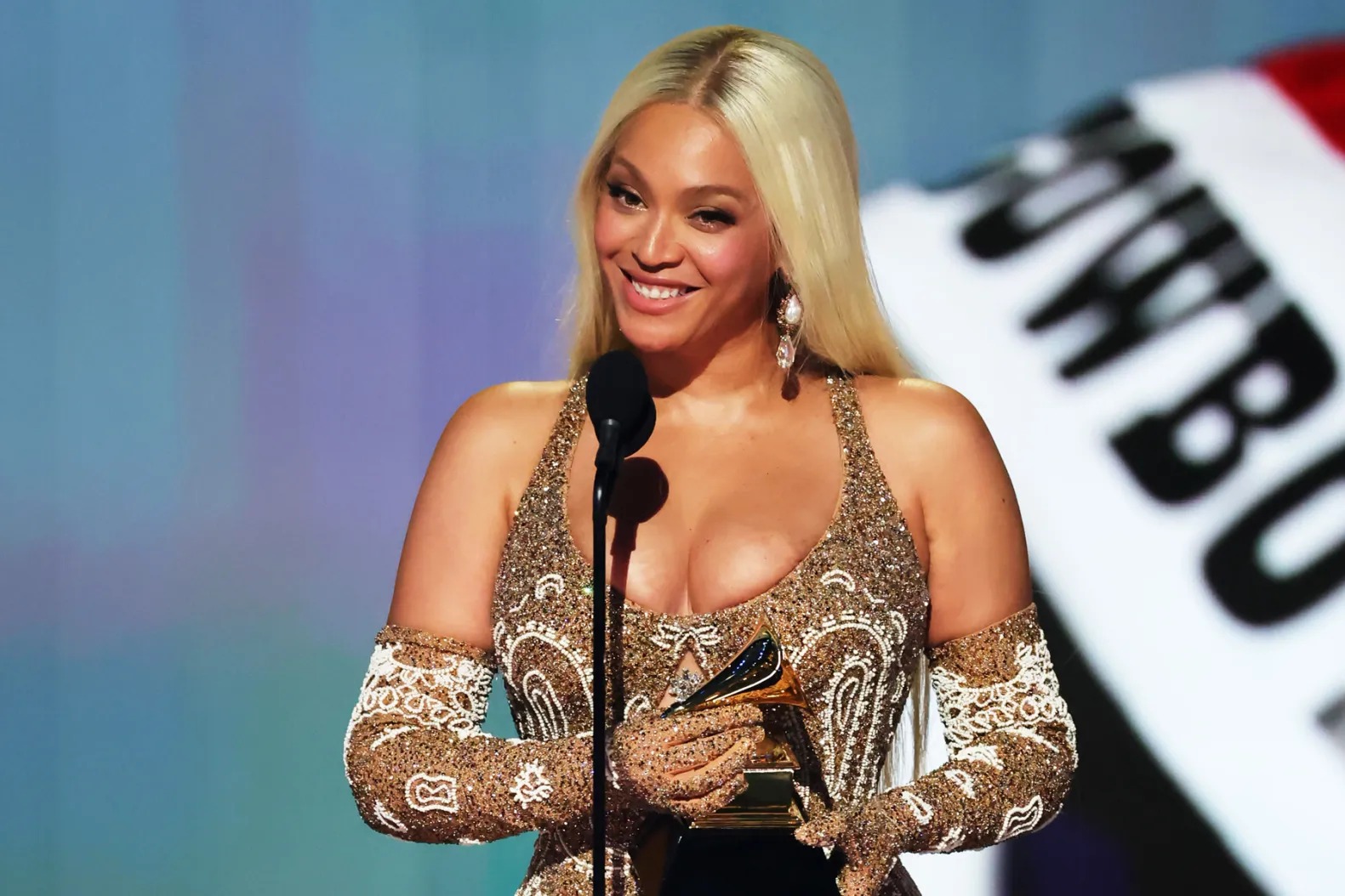 Grammy Wafanya Marekebisho Kwenye Vipengele Vya Tuzo
