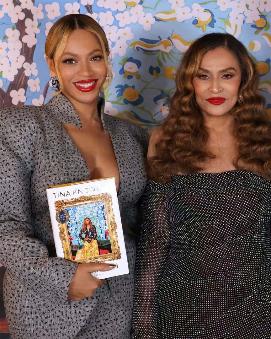 Kisa cha Beyonce kuzabwa makofi na mama yake
