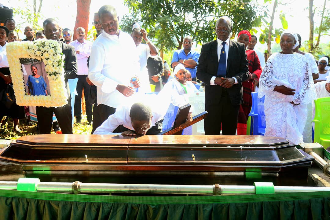 Sharon Azikwa Nyumbani Kwao Pugu
